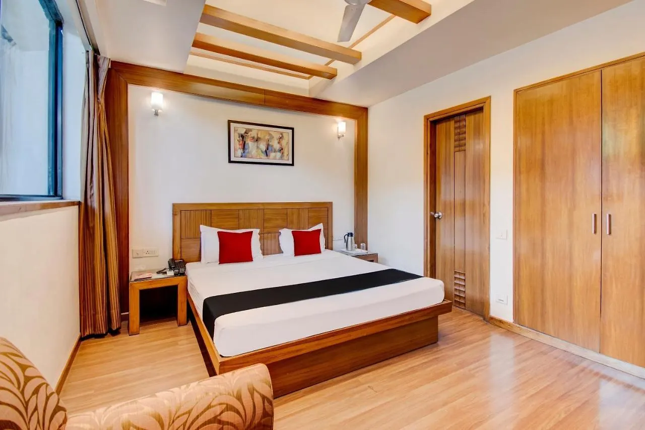 Capital O 36429 Hotel Abs 17 Chandigarh 3*,  India
