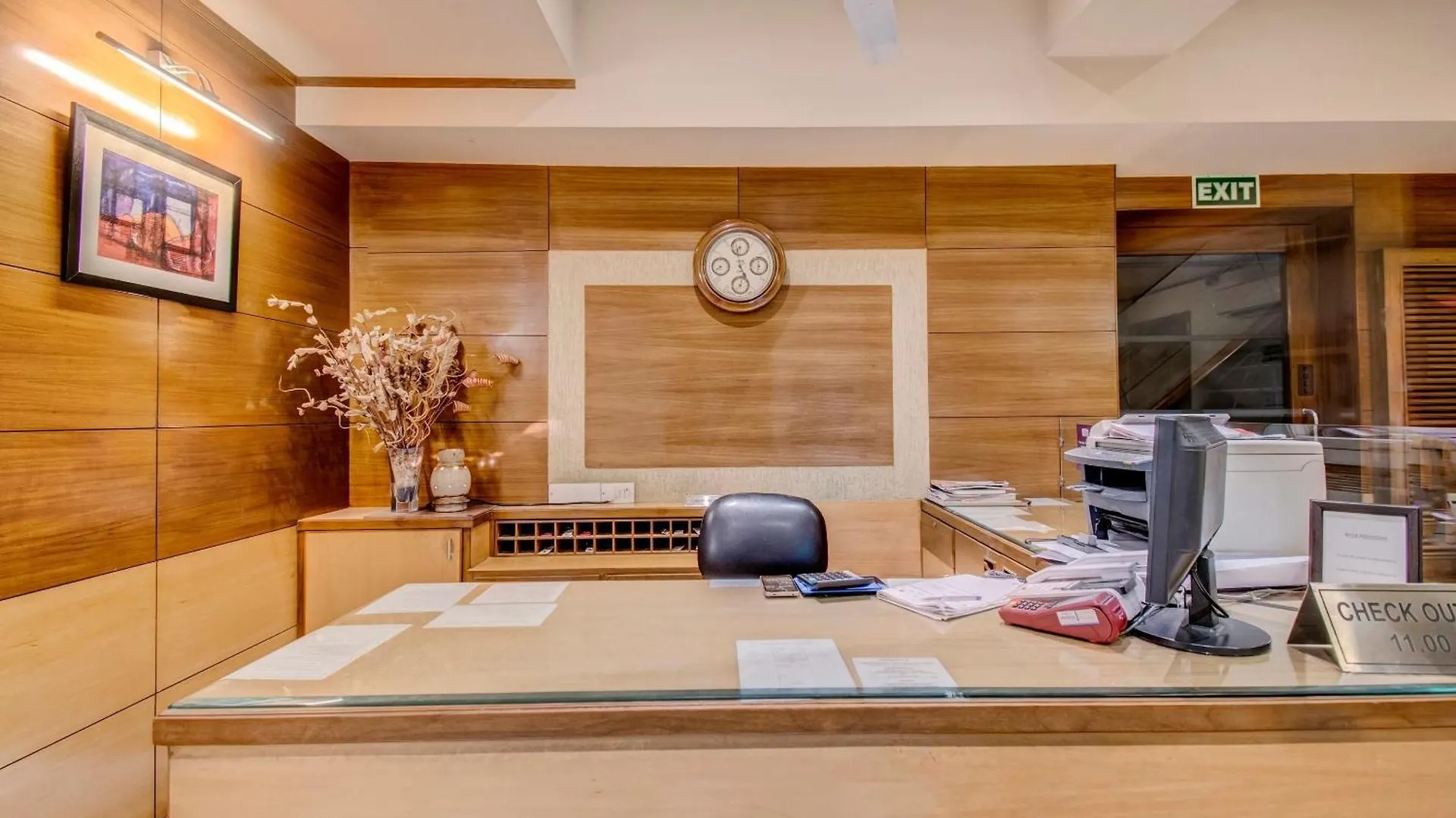 Capital O 36429 Hotel Abs 17 Chandigarh 3*,