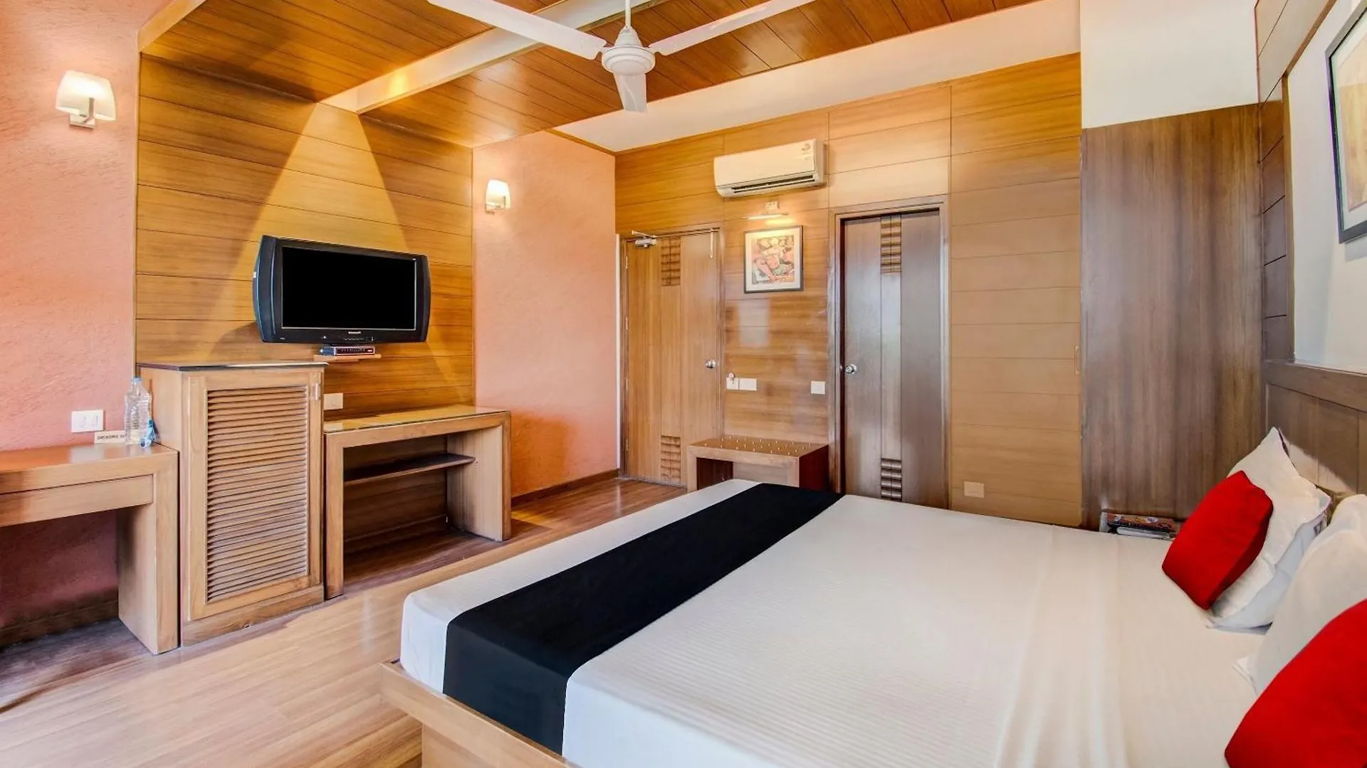 Capital O 36429 Hotel Abs 17 Chandigarh