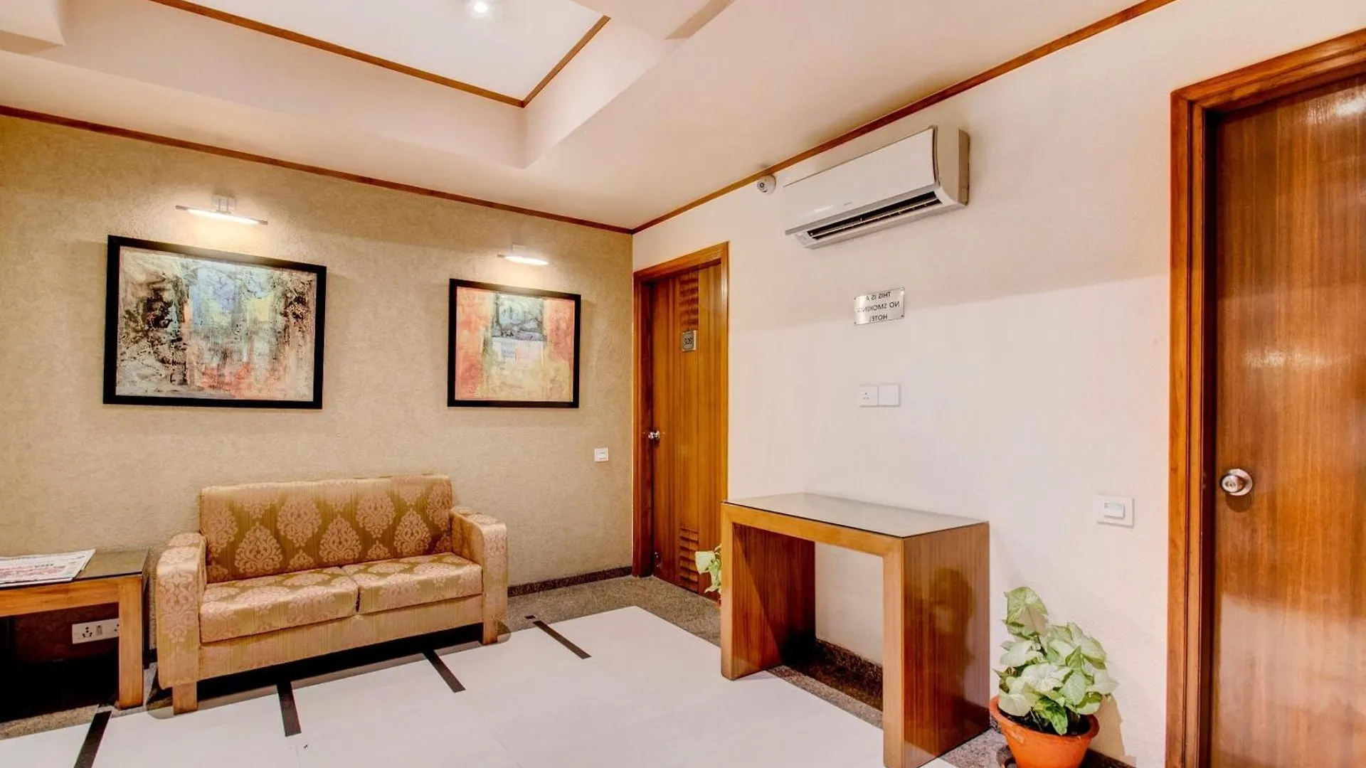 ***  Capital O 36429 Hotel Abs 17 Chandigarh India